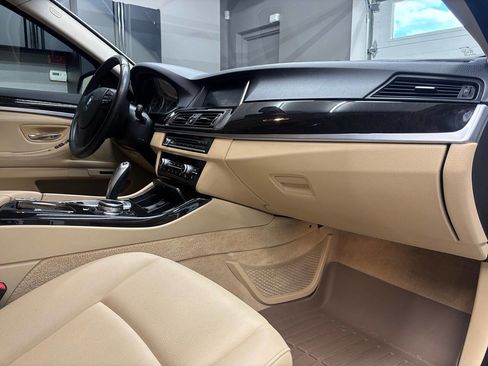 Used 2014 BMW 528i xDrive Sedan AWD/4WD image 29