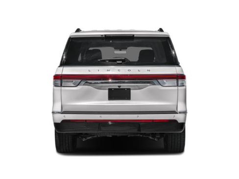 Certified 2024 Lincoln Navigator L Reserve AWD/4WD image 6