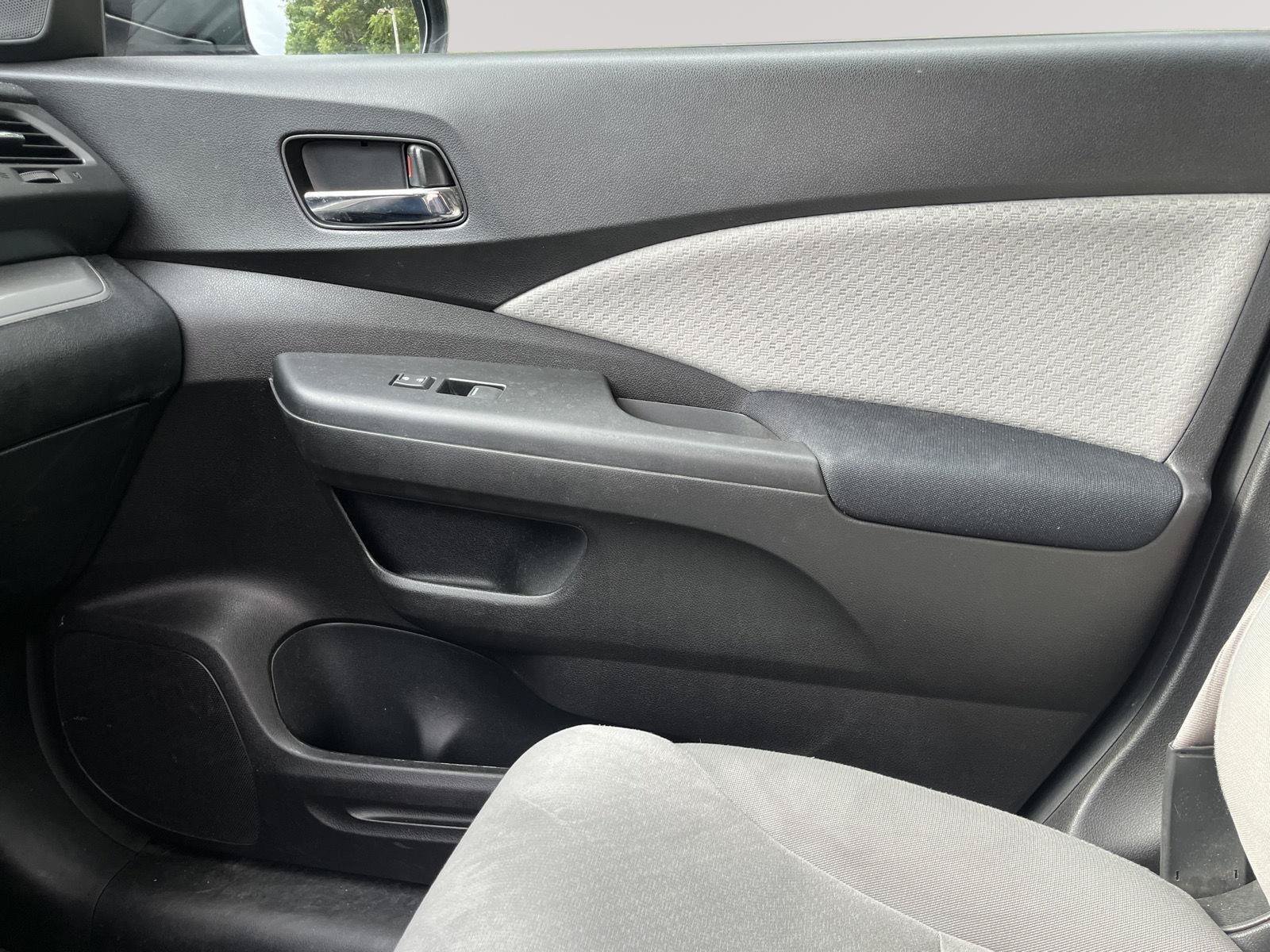 Used 2015 Honda CR-V EX image 22