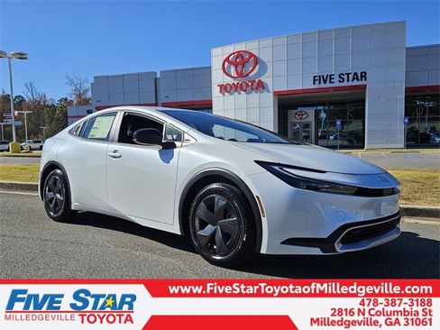 New 2026 Toyota Prius SE image 1