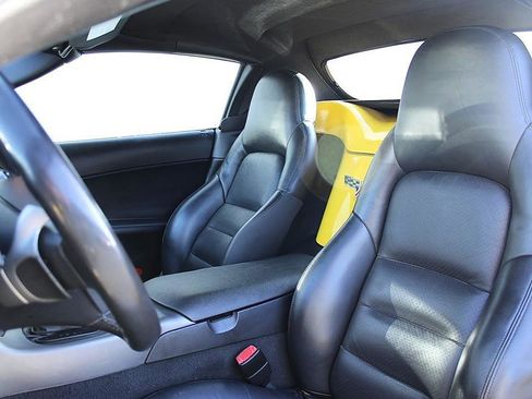 Used 2007 Chevrolet Corvette Convertible w/ Preferred Equipment Group RWD image 12