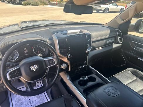 Used 2020 RAM 1500 Laramie AWD/4WD image 13