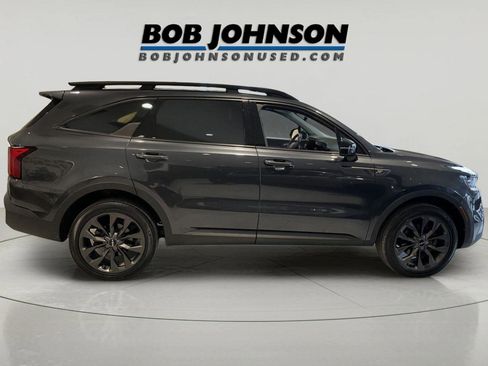 Used 2023 Kia Sorento SX Prestige image 8