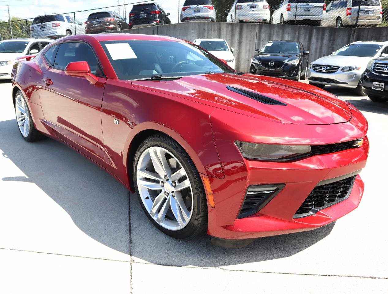 Used 2018 Chevrolet Camaro SS RWD image 9