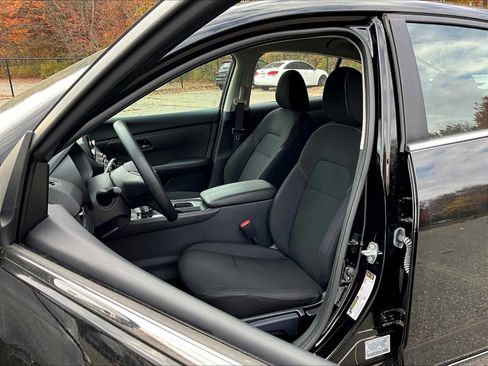 New 2024 Nissan Sentra S image 10