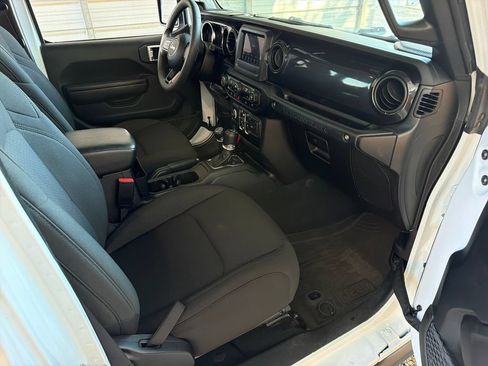 Used 2023 Jeep Wrangler Unlimited Sport AWD/4WD image 27