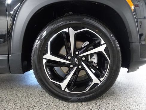 Used 2023 Chevrolet TrailBlazer RS w/ Convenience Package FWD image 26