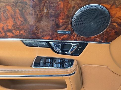 Used 2014 Jaguar XJ L Portfolio image 19