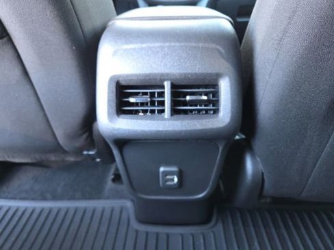 Used 2019 Chevrolet Equinox LT image 43