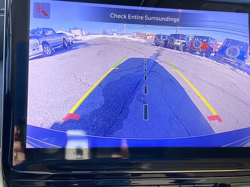 Used 2022 Jeep Grand Cherokee Limited image 15