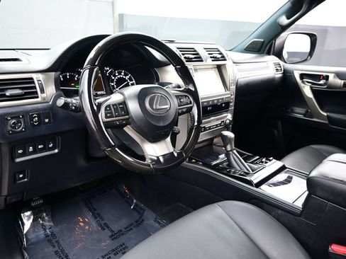 Used 2021 Lexus GX 460 Premium w/ Accessory Package AWD/4WD image 11