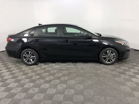 Used 2024 Kia Forte LXS image 9
