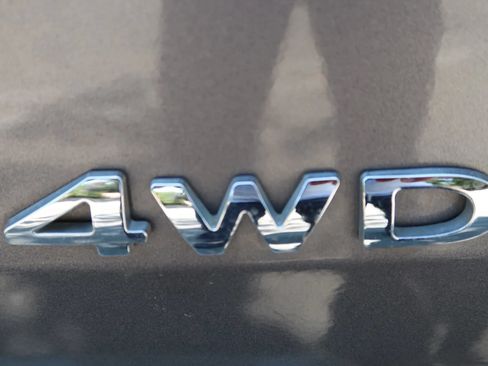 Used 2013 Ford Explorer XLT AWD/4WD image 9