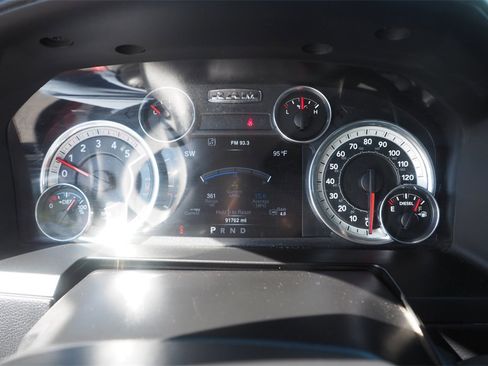 Used 2016 RAM 2500 Laramie image 11