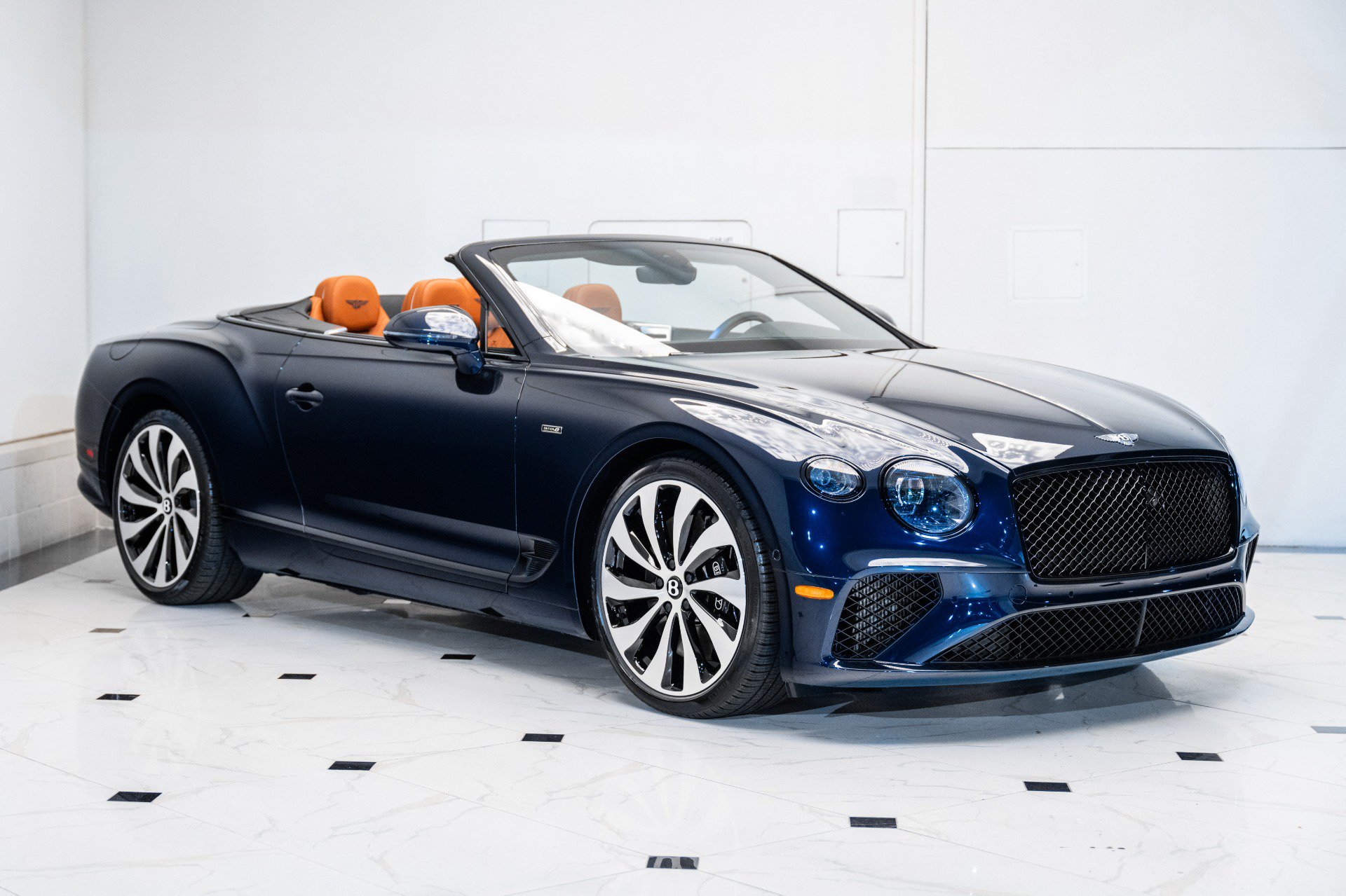 Used 2024 Bentley Continental GT V8 AWD/4WD image 7
