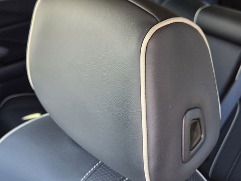 Certified 2025 Acura RDX SH-AWD w/ Advance Package image 15