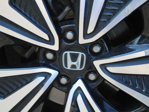 Used 2018 Honda Civic EX-T image 17