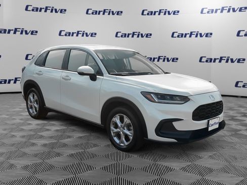 Used 2024 Honda HR-V LX image 9