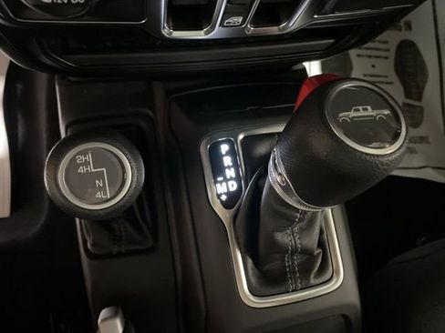 New 2025 Jeep Gladiator Sport AWD/4WD image 28