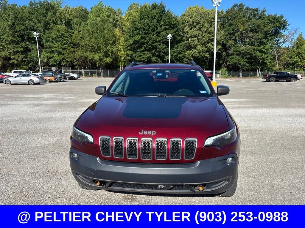 Used 2019 Jeep Cherokee Trailhawk w/ Cold Weather Group AWD/4WD image 2