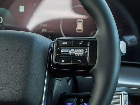 New 2026 Hyundai Ioniq 9 SE image 19