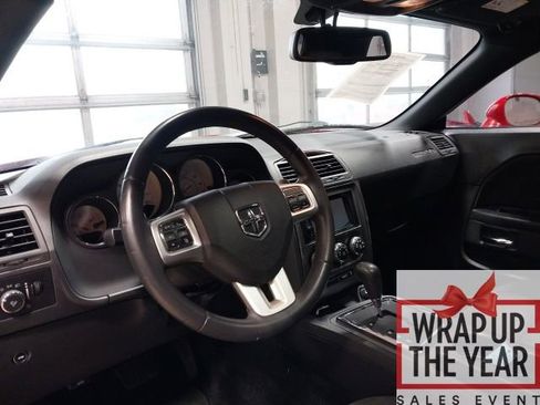 Used 2014 Dodge Challenger R/T w/ Blacktop Package image 4