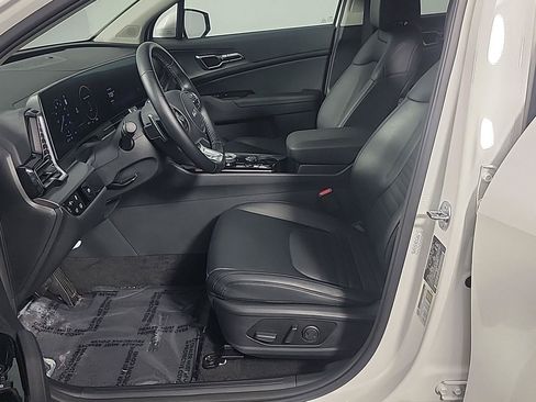 Used 2025 Kia Sportage SX Prestige AWD/4WD image 17