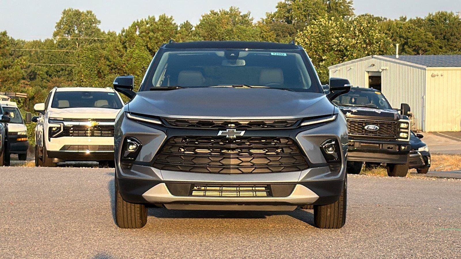 New 2026 Chevrolet Blazer LT w/ Midnight/Sport Edition FWD image 2