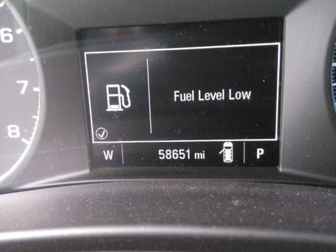 Used 2022 Chevrolet Equinox LS FWD image 3