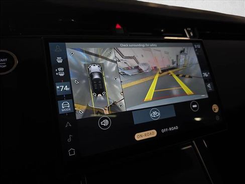 Certified 2025 Land Rover Range Rover Evoque Dynamic SE image 23