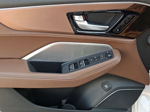 Used 2024 Acura MDX SH-AWD w/ Technology Package image 13