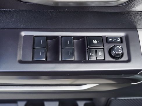 Certified 2023 Toyota Sequoia SR5 AWD/4WD image 19