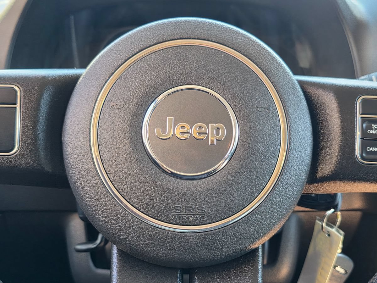 Used 2017 Jeep Patriot Latitude FWD image 31