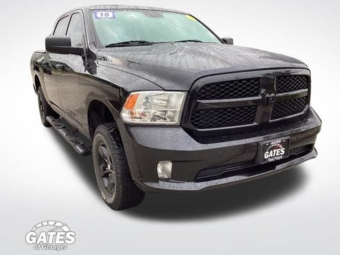 Used 2018 RAM 1500 Express AWD/4WD image 1