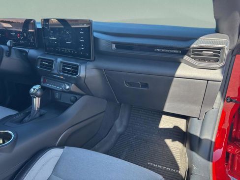 Used 2024 Ford Mustang Coupe image 32