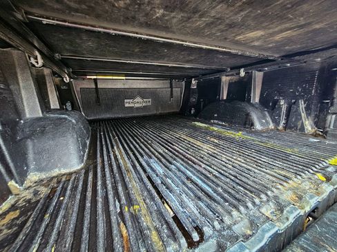 Used 2019 Chevrolet Silverado 1500 Custom w/ Custom Value Package image 5