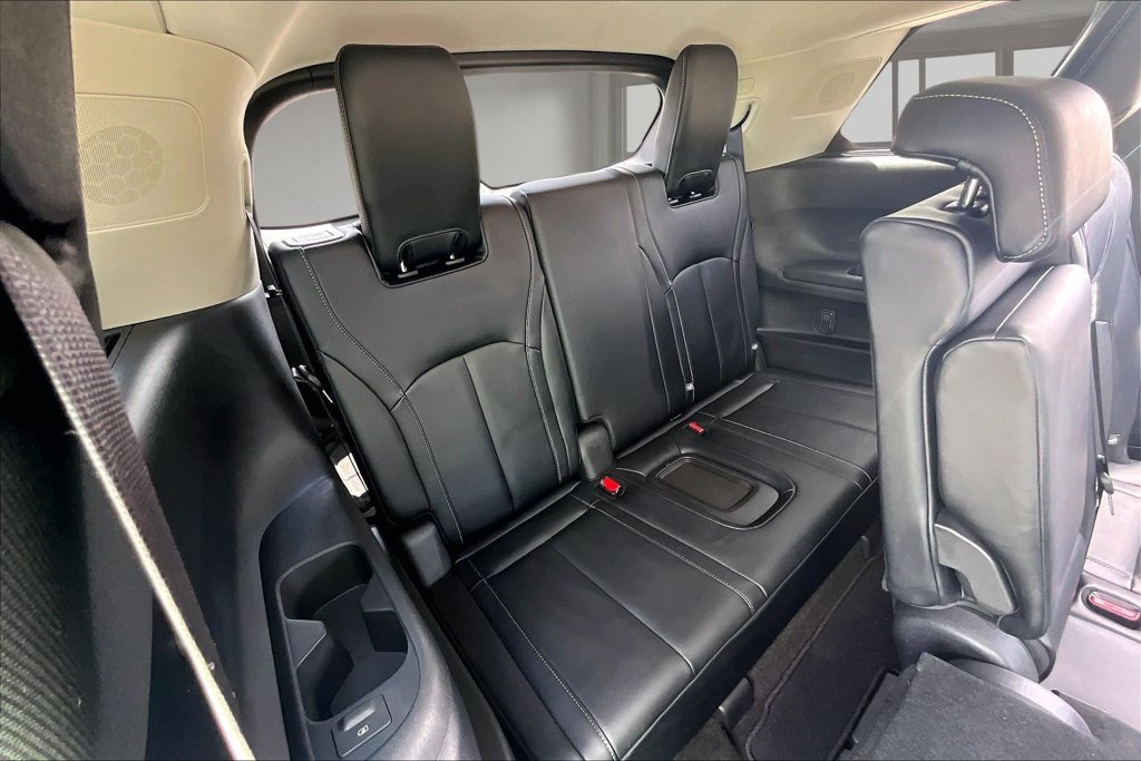 Used 2023 INFINITI QX60 Luxe w/ Performance Audio Package FWD image 25
