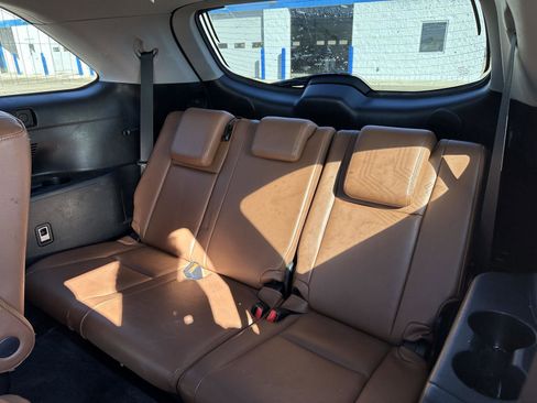 Used 2017 Toyota Highlander Limited image 16