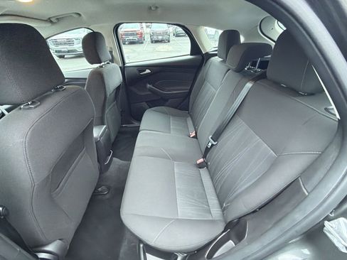 Used 2015 Ford Focus SE image 23