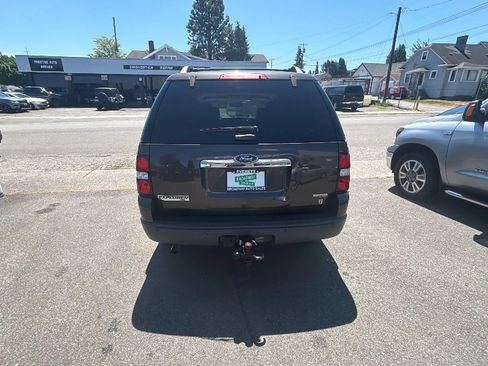 Used 2006 Ford Explorer XLT AWD/4WD image 6