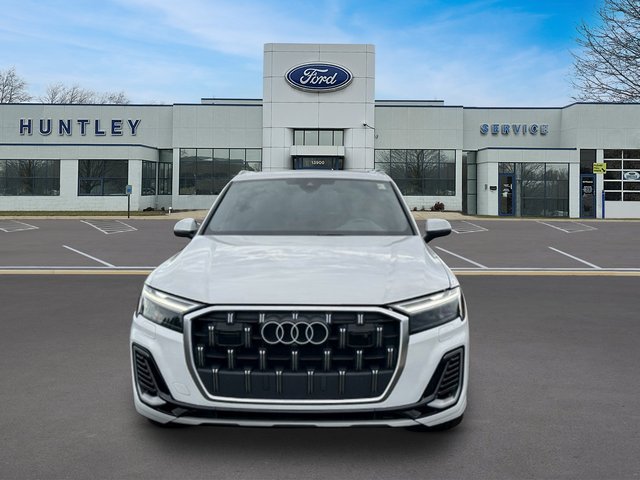 Used 2025 Audi Q7 3.0T Premium Plus AWD/4WD image 2
