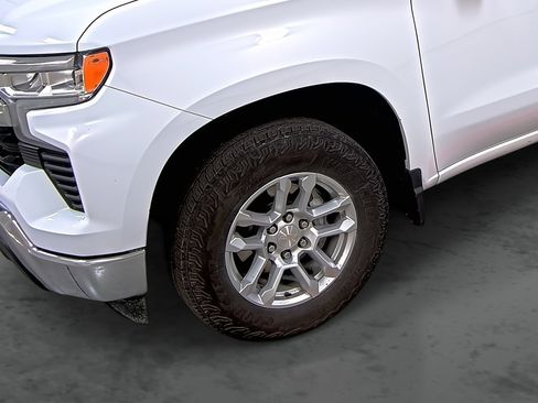 Certified 2023 Chevrolet Silverado 1500 LT w/ Z71 Off-Road Package image 7