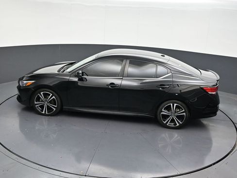 Used 2022 Nissan Sentra SR w/ Electronics Package FWD image 16