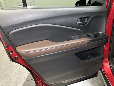 Used 2024 Honda Passport EX-L image 30