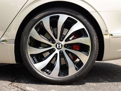 New 2026 Bentley Flying Spur Plug-In Hybrid AWD/4WD image 85