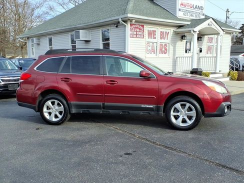 Used 2014 Subaru Outback 2.5i Limited image 4