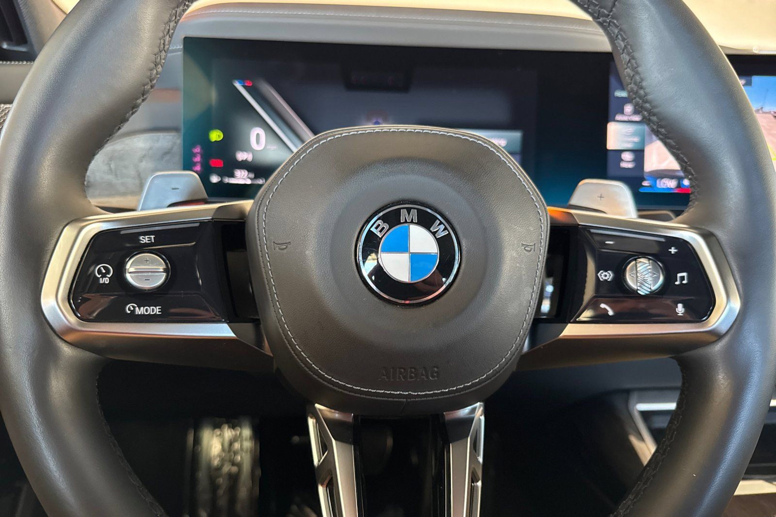 Used 2023 BMW 760i xDrive w/ Luxury Rear Seating Package AWD/4WD image 29
