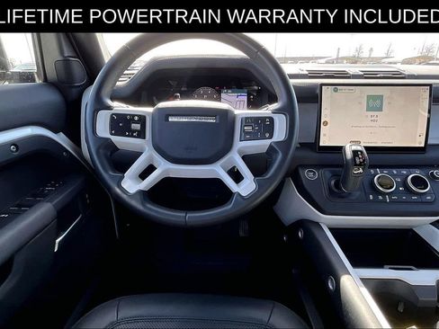 Used 2025 Land Rover Defender 110 S image 5