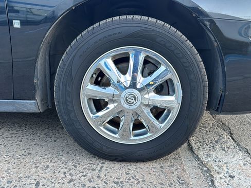 Used 2007 Buick LaCrosse CX w/ Chrome Enhancement Package image 33