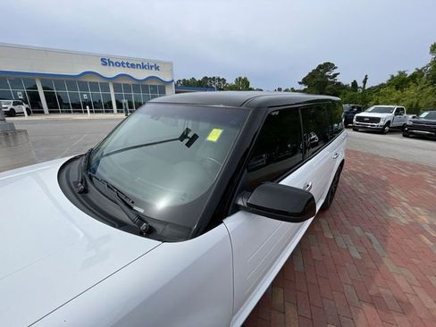 Used 2019 Ford Flex Limited w/ Appearance Package FWD image 3